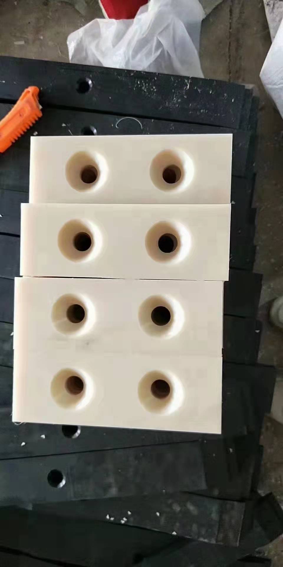202942991258084