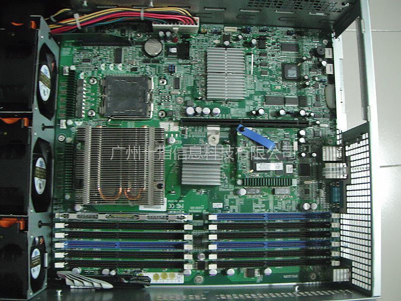 联想r525服务器2e54054gb2146gsas12硬盘位储存8核cpu