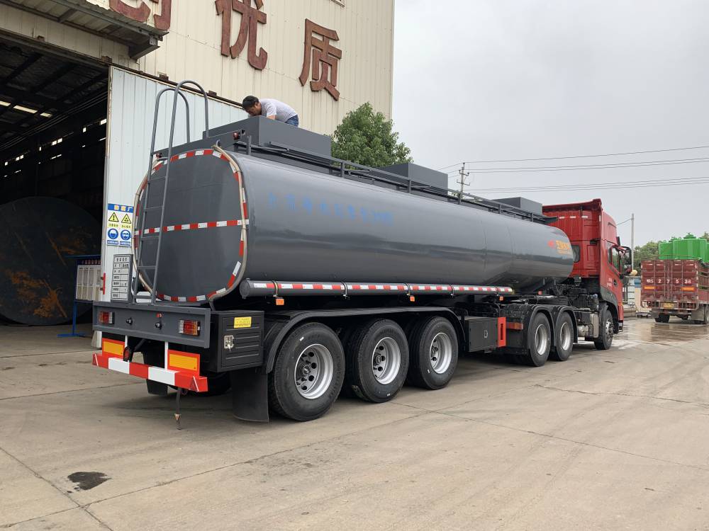 【湖北东特】30立方聚合氯化铝罐车, 钢衬PE减水剂半挂工厂定制