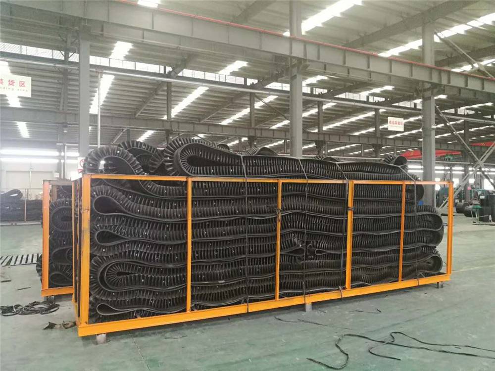 钢丝带接头夹 大倾角挡边带 黑色输送带 白色橡胶皮带 青岛输送带