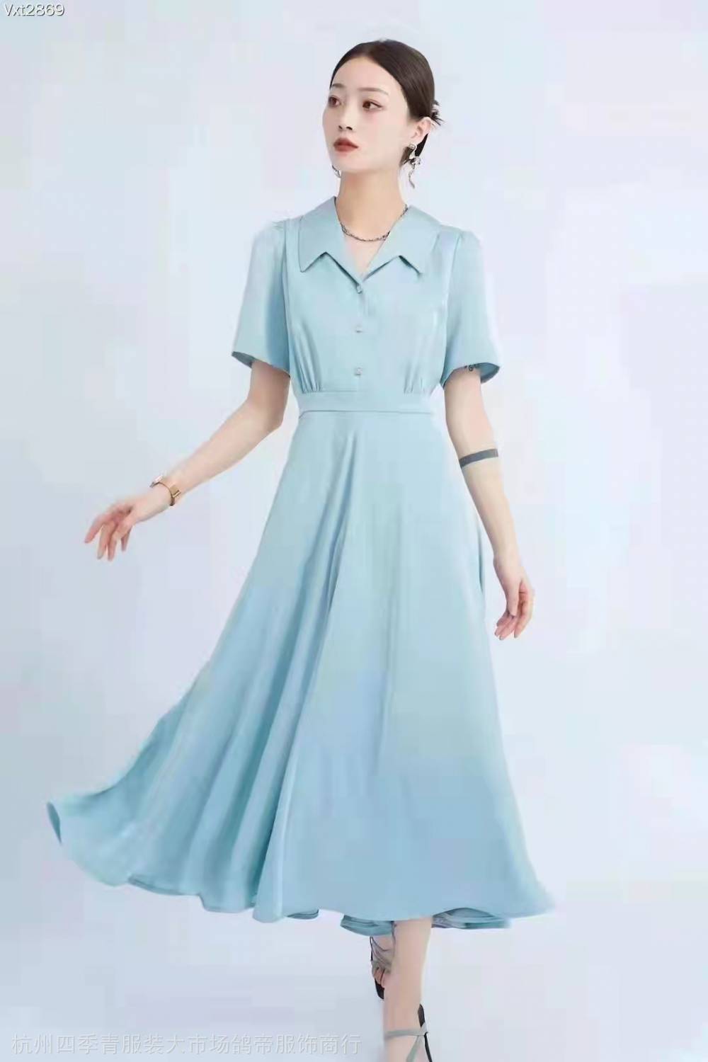 2022夏季款休闲时尚连衣裙杭州四季青服装品牌折扣女装尾货批发