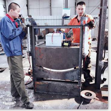 山丹县矿用风门皮带巷过墙防逆流装置厂家量身定制