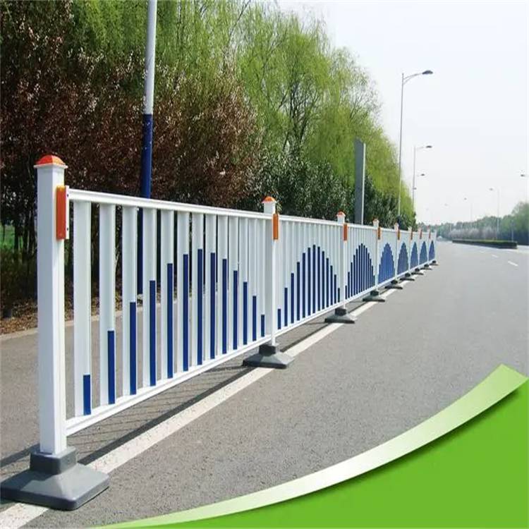 昌吉市政护栏生成厂家在哪/乌鲁木齐市政护栏厂家/新疆护栏厂