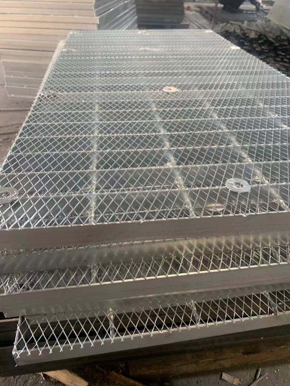 压焊钢格栅 船舶钢格栅板财润丝网 隧道钢钢格栅当天发货