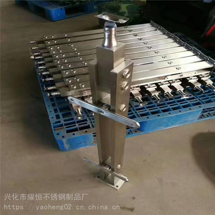 20000W激光切割 工程不锈钢护栏 不锈钢玻璃立柱 定制不锈钢立柱