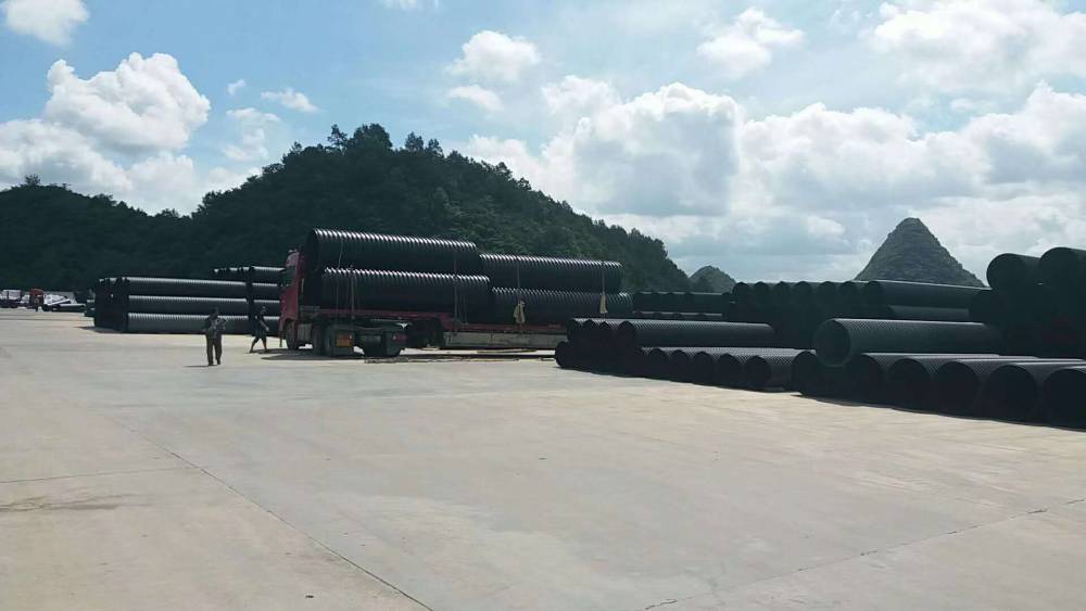 江城县HDPE钢带增强波纹管-HDPE缠绕波纹管-钢带缠绕管