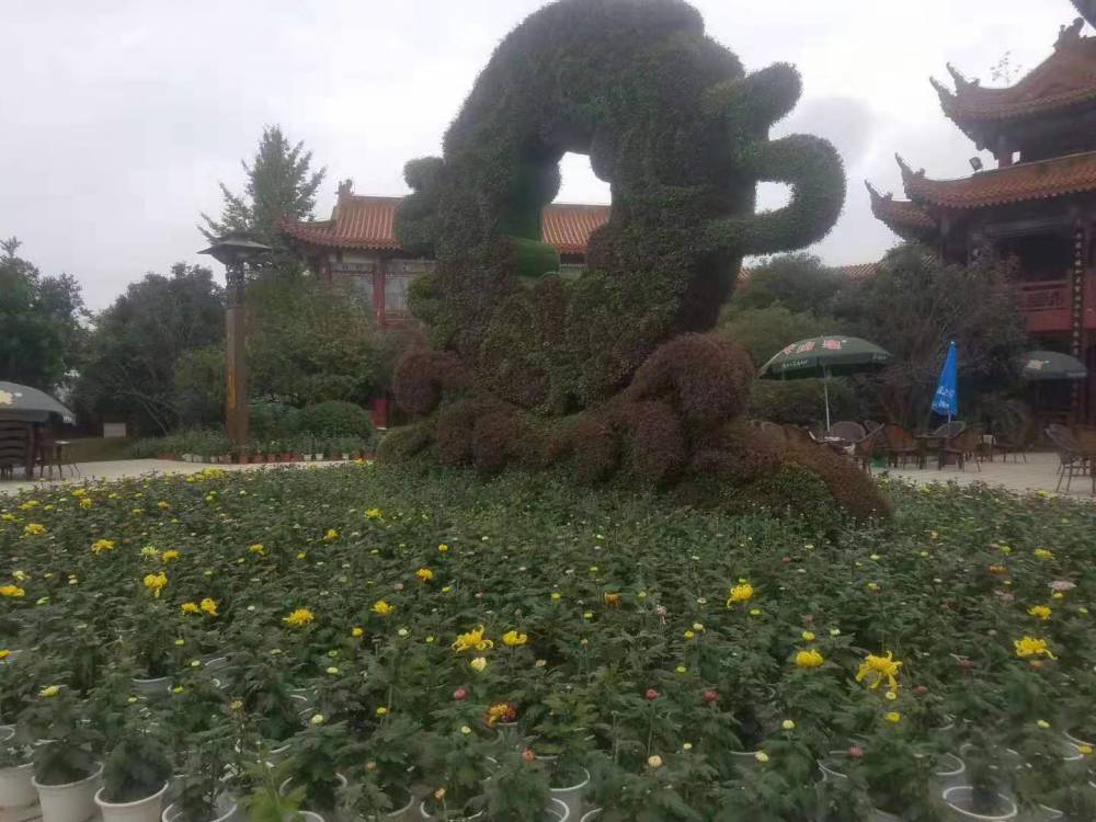 甘肃陇南绿雕制作 ,福字仿真材质造型大型动物仿真绿雕定制
