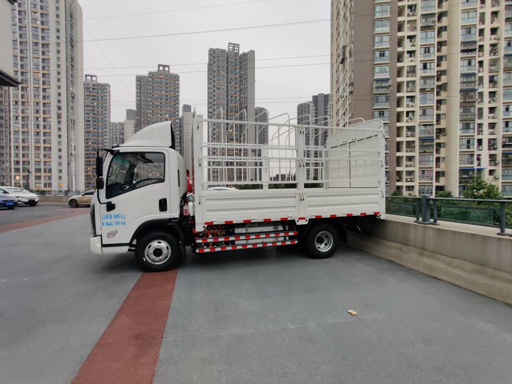 重庆新能源42油电混动高栏车