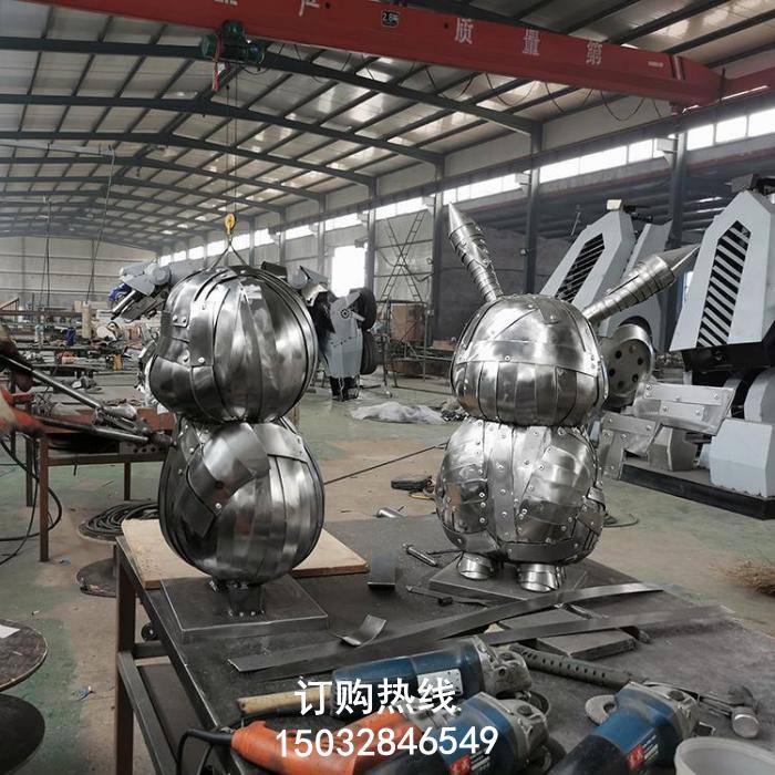 大型变形金刚雕塑厂家 市标雕塑 彩钢变形金刚雕塑厂家 