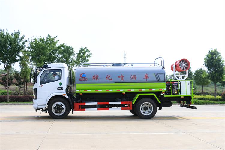 大型绿化洒水车工厂信息表