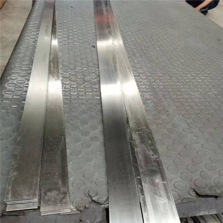 橫向點(diǎn)斷打紙刀 1880衛(wèi)生紙刀片復(fù)卷機(jī)底刀 610回旋刀片 來(lái)電咨詢(xún)