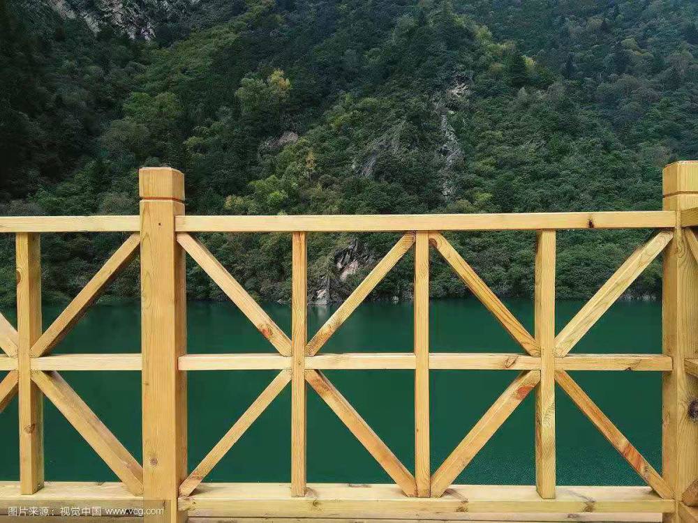 湖南防腐木护栏 长沙河道木护栏 张家界木护栏 益阳木护栏 株洲护栏