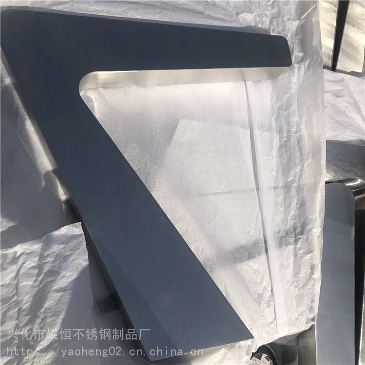201不锈钢 室外玻璃栏杆 不锈钢挂玻璃栏杆 设备齐全成本低