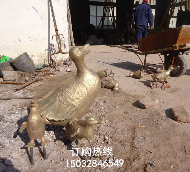 固体牧童雕塑厂家  街头雕塑 景观雕塑