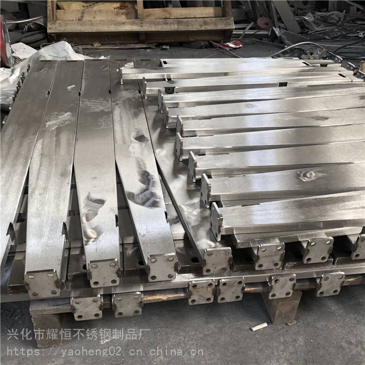20000W激光切割 工程不锈钢护栏 不锈钢玻璃立柱 定制不锈钢立柱