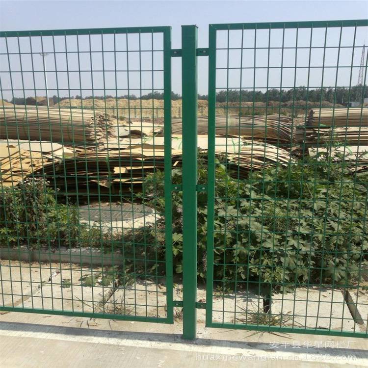 厂家护栏网 厂家现货 小区护栏网 万泰