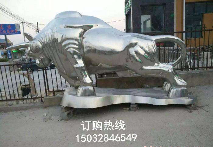 奶牛雕塑厂家生产商  街景小品 中式奶牛雕塑批发价  
