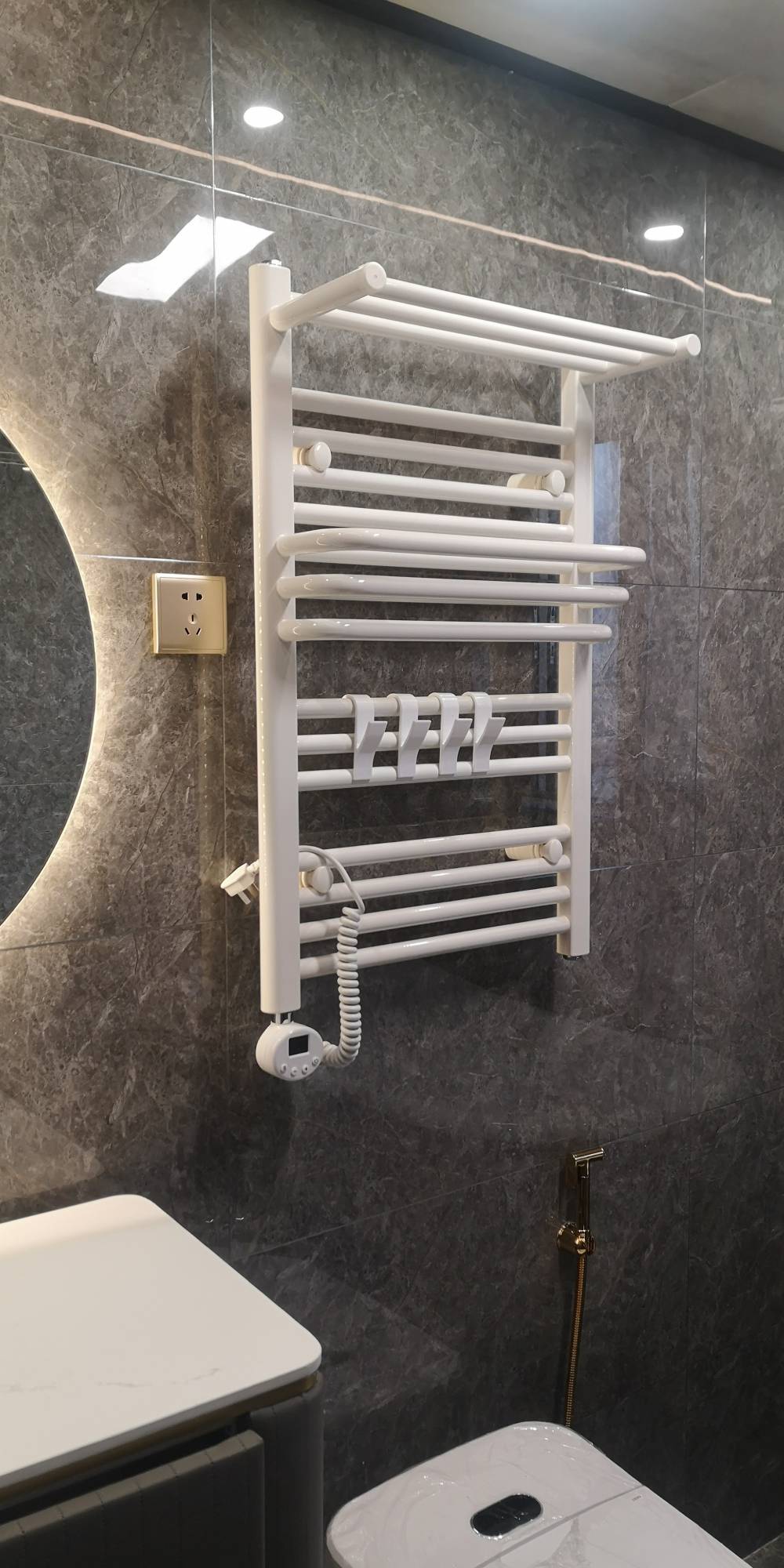 奥享tr02低碳钢卫浴智能碳纤维电热毛巾架