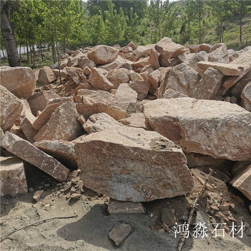 黄锈色砌墙石 花岗岩垒墙石价格 自然面砌墙石价格