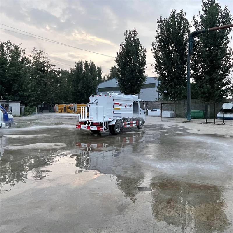 新款绿化洒水车 5吨洒水车价格 晟宇 东风多利卡6吨洒水车