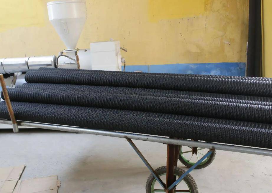 云南省红河州建水县硬式透水管—曲纹网状透水管-塑料盲沟疏水管