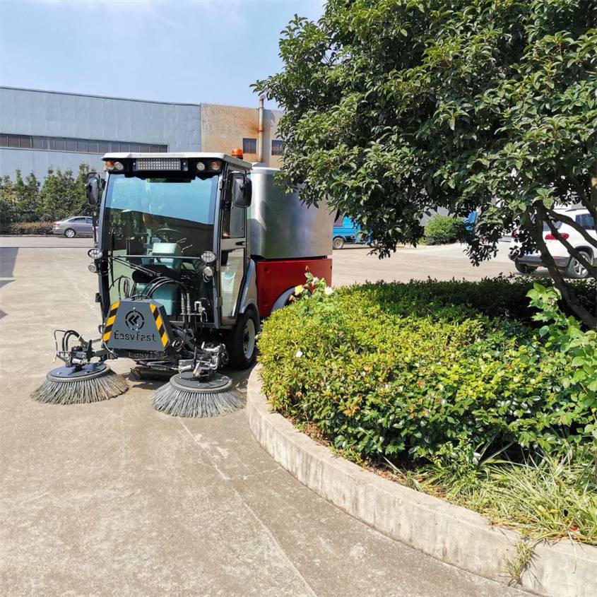 驾驶式电动扫路车 物业工业马路扫地车 电动全封闭式小区扫路车长期供应