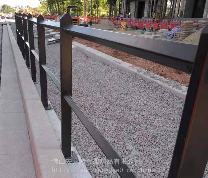 东莞市政道路护栏惠州德式围栏厂家机非道路护栏