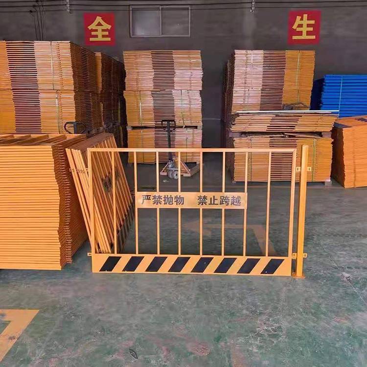 叶城基坑护栏销售/乌鲁木齐护栏厂家/新疆护栏网厂家