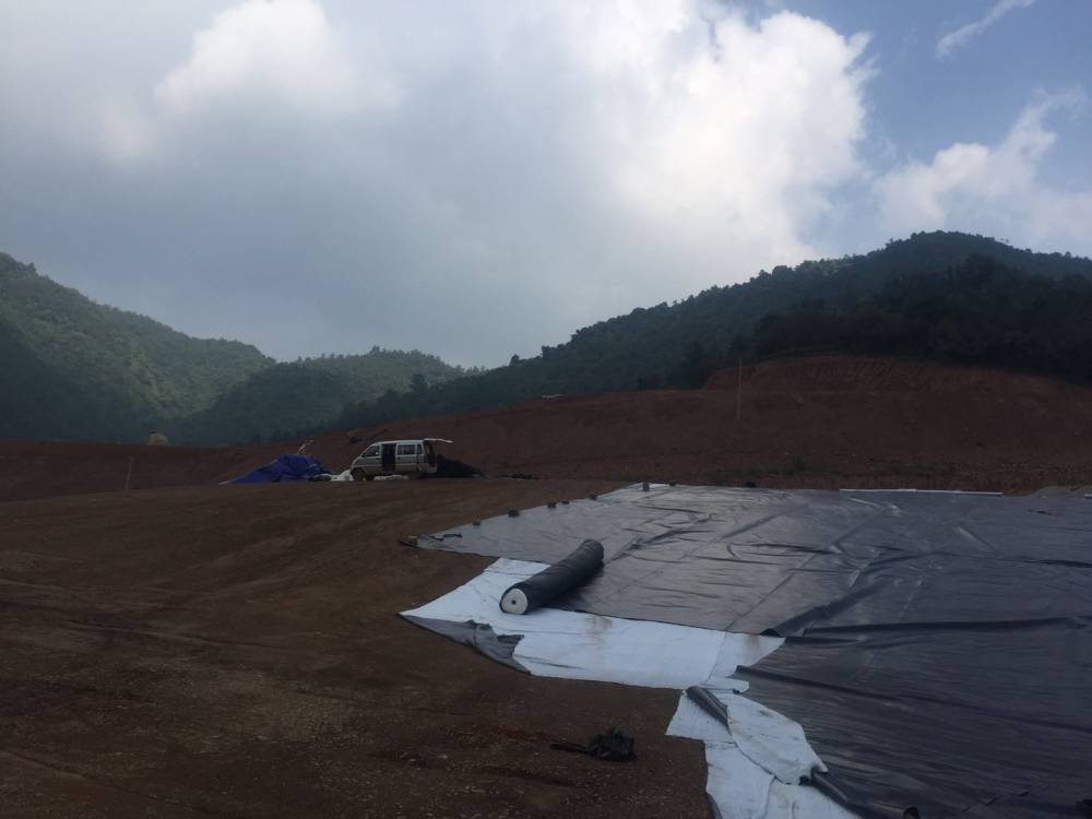 云南省玉溪市华宁县HDPE防渗膜-防渗土工膜-糙面防渗PE膜