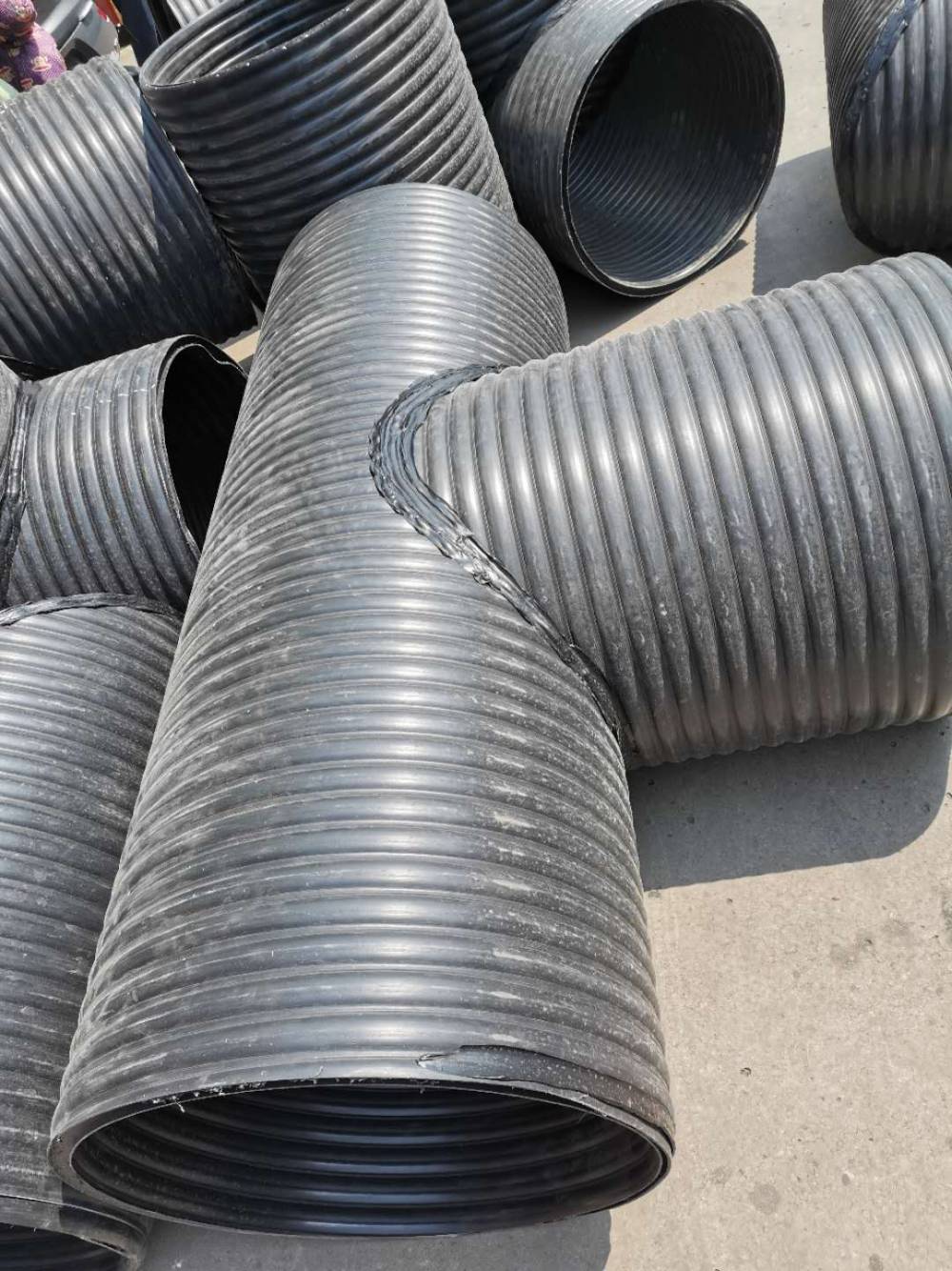 玉溪市红塔区HDPE钢带增强波纹管-HDPE缠绕波纹管-钢带缠绕管