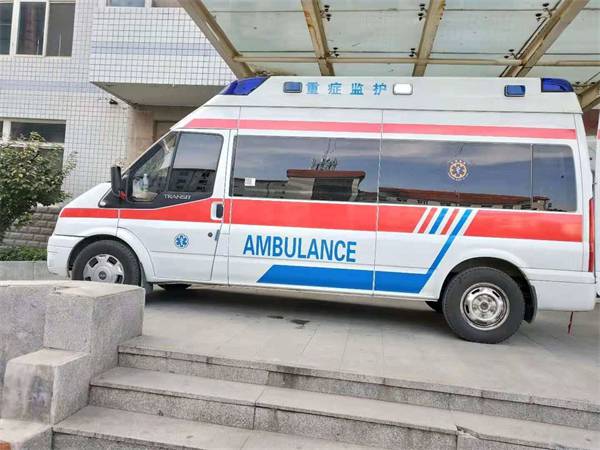 北京救护车出租服务平台急救转运病人安捷急救