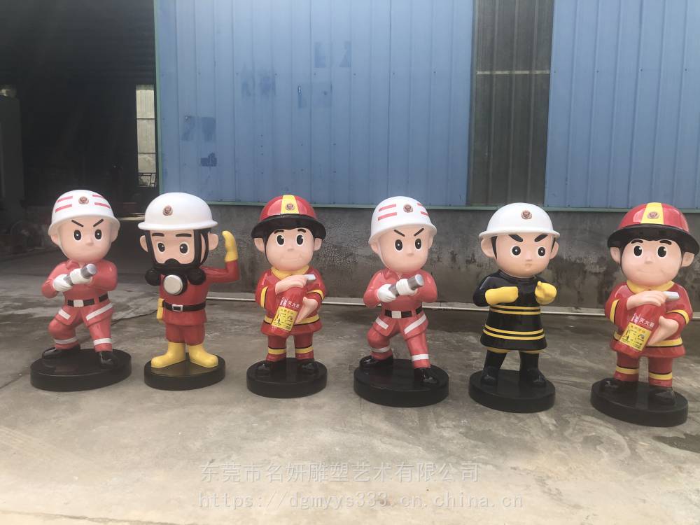 体现职业特点的精神风貌形象玻璃钢消防员雕塑模型