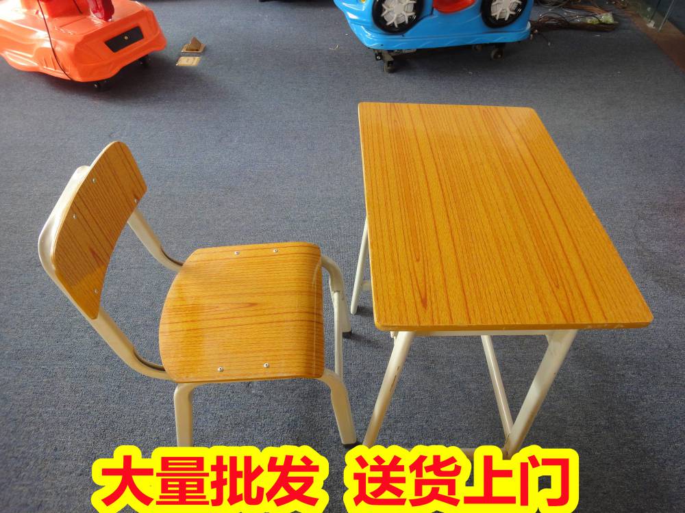 玉林兴业固定课桌椅 注塑课桌椅 一套套装
