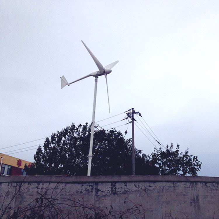 大理弥渡 5KW风力发电机 大型风力发电机图片组装