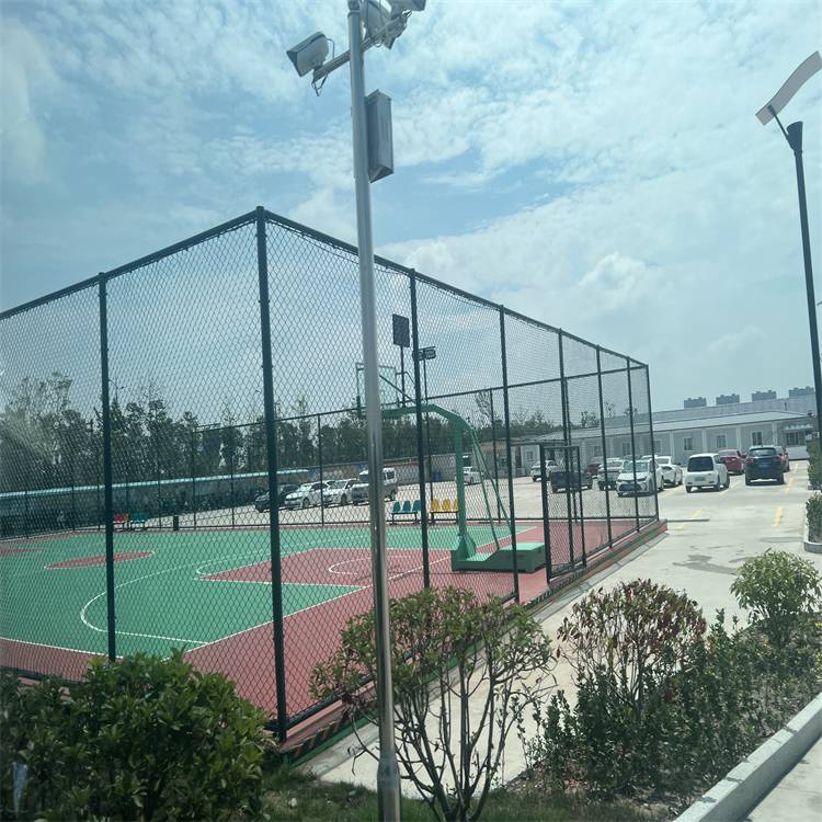 莎车体育场护栏价格/乌鲁木齐球场围栏厂家/新疆围栏网厂
