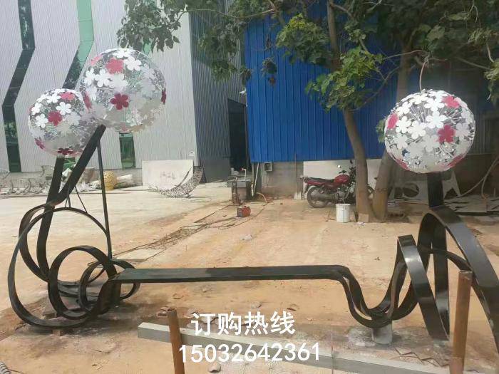 玻璃钢***雕塑厂家 玻璃钢大型雕塑 透光***雕塑厂家  露天雕塑
