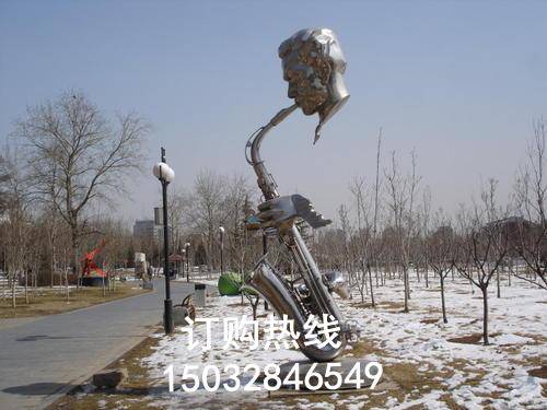 萨克斯形状雕塑 喷泉雕塑 户外萨克斯雕塑厂家