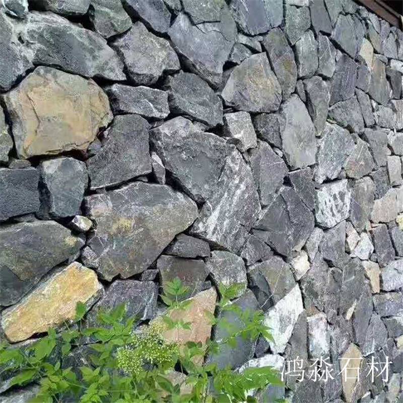 赞皇 毛石垒墙石 天然锈色乱型石现货出售 干砌片石干砌石现货出售