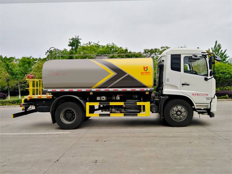 东风12吨洒水车***车价格