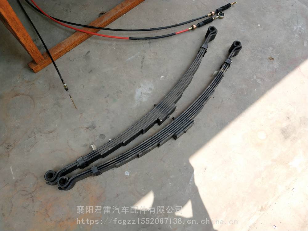供应东风福瑞卡f6f7f11f15前弓子板后钢板弹簧总成货车配件专卖