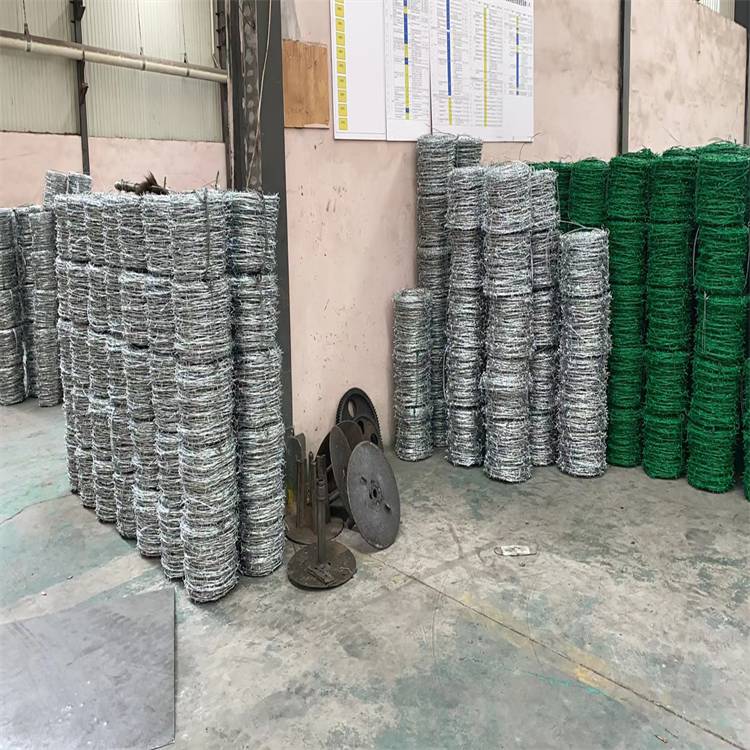 克拉玛依刺铁丝销售/乌鲁木齐刺丝围栏厂家/新疆铁丝网厂家