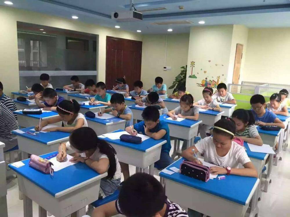 广西钦州安全地垫如何收口,epdm安全地垫做法,2022年(8月资讯)