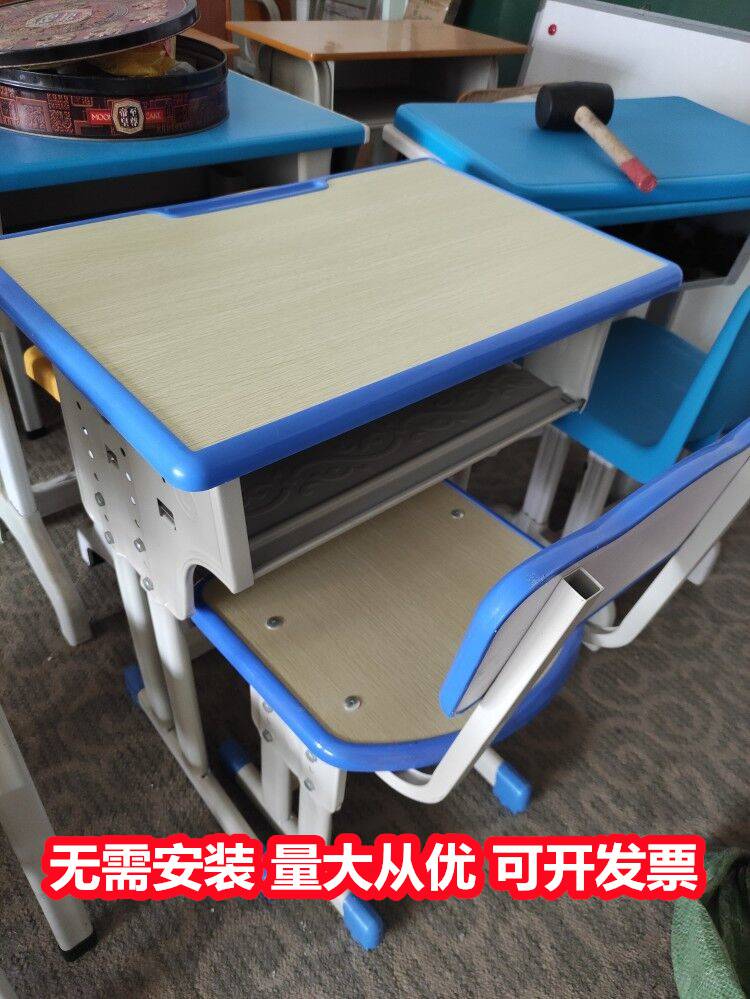 玉林兴业固定课桌椅 注塑课桌椅 一套套装