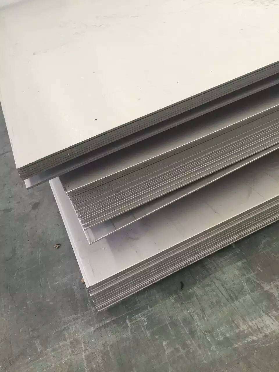 供应310s不锈钢板加工重庆不锈钢板批发不锈钢开平板
