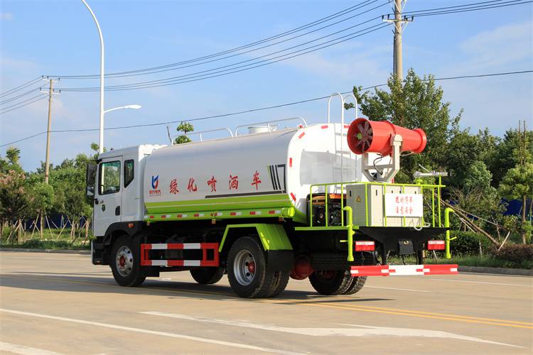 抑尘绿化洒水车湖北洒水车厂家