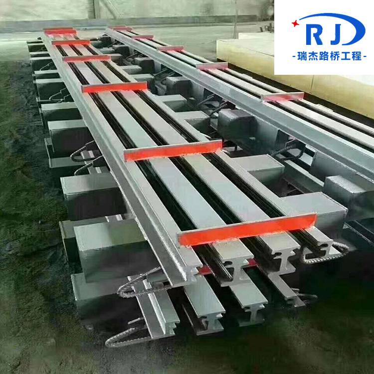 桥梁伸缩缝型钢江苏淮安桥梁伸缩缝哪家好