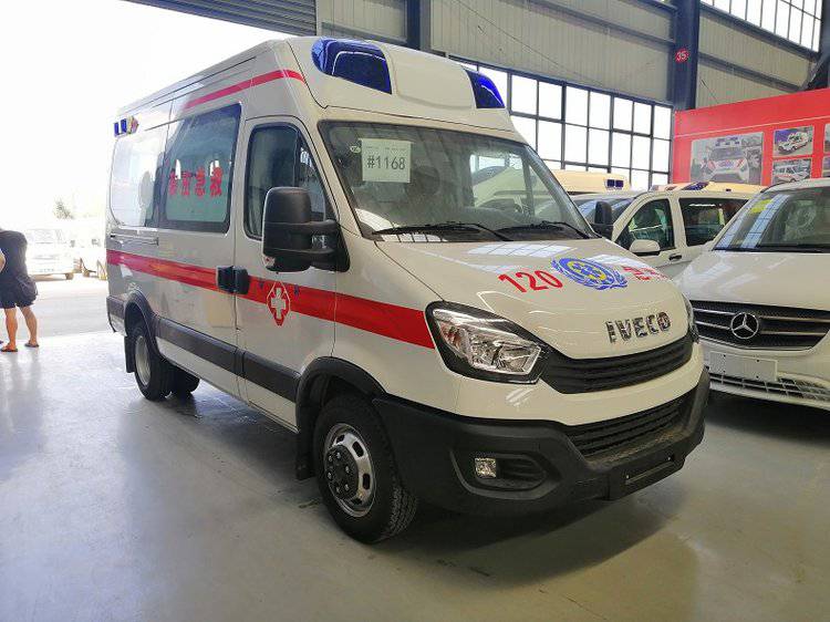 依维柯欧胜120救护车重症负压急救车转运医疗车
