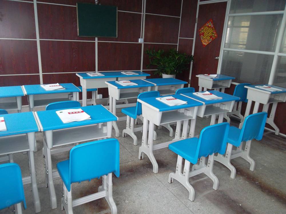 广西河池安全地垫厚度,运动场需要的安全地垫,不怕货比三家