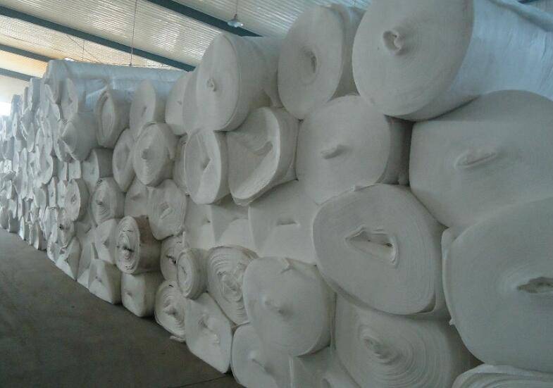 禄丰县150g土工布—200g短纤土工布-300g白色无纺土工布