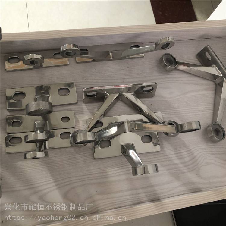 江苏泰州生产 不锈钢驳接头 160不锈钢爪件 T型爪